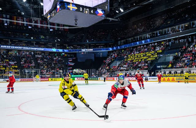 260518 Lucas Raymond of Sweden and Jiri Tichacek of Czech Republic during the 2026 IIHF Ice hockey, Eishockey World Championship, WM, Weltmeisterschaft match between Sweden and Czech Republic on May 18, 2026 in Fribourg. Photo: Jesper Zerman BILDBYRAN kod JZ JZ0719 ishockey ice hockey ishockey-vm 2026 vm 2026 iihf world championship sverige sweden tjeckien czech republic bbeng Copyright: JESPERxZERMAN BB260518JZ149