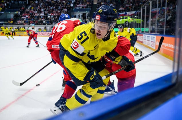 260518 Emil Heineman of Sweden during the 2026 IIHF Ice hockey, Eishockey World Championship, WM, Weltmeisterschaft match between Sweden and Czech Republic on May 18, 2026 in Fribourg. Photo: Jesper Zerman BILDBYRAN kod JZ JZ0719 ishockey ice hockey ishockey-vm 2026 vm 2026 iihf world championship sverige sweden tjeckien czech republic bbeng Copyright: JESPERxZERMAN BB260518JZ150