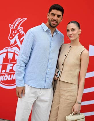 18.05.2026, xophax, Fussball 1.Bundesliga, Köln Cologne , 1.FC Koeln. Saisonende. Sommerpause. Saisonabschluss in der Kölner Flora. Cenk und Hira Özkacar , rechts Koeln