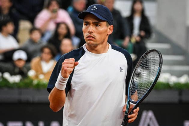 May 18, 2026, Paris, France, France: Charles BROOM of Great Britain celebrates his point during the first qualifying day of the Roland-Garros 2026, French Open 2026, Grand Slam tennis tournament at Roland-Garros Stadium on May 18, 2026 in Paris, France. Paris France - ZUMAm308 20260518_zsp_m308_134 Copyright: xMatthieuxMirvillex