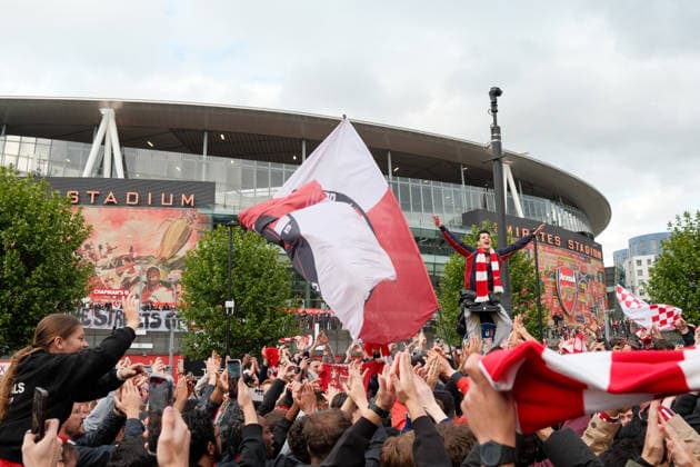 Arsenal v Burnley 18 May 2026, London - Premier League Football - Arsenal v Burnley - Arsenal fans gather outside of the Emirates Stadium - Photo: Jacques Feeney Offside. London UK Copyright: xJacquesxFeeneyx xOffsidexOffside