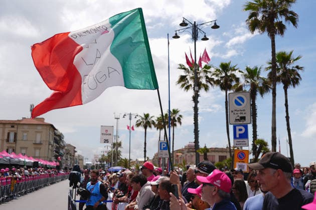 Audience during Stage 10, an individual time trial at the Giro d™Italia, from Viareggio to Massa, Italy, Tuesday, May 19, 2026.  Copyright: xMassimoxPaolonex xLaPressex