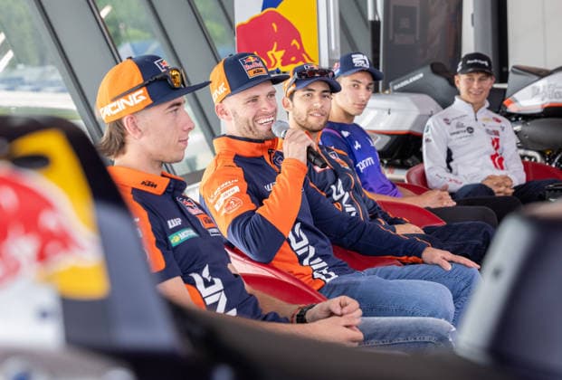 MOTORSPORTS - MotoGP, GP of Austria 2026 SPIELBERG,AUSTRIA,19.MAY.26 - MOTORSPORTS - MotoGP, Grand Prix of Austria, Red Bull Ring, preview, media day. Image shows Pedro Acosta (ESP Red Bull KTM Factory Racing), Brad Binder (RSA Red Bull KTM Factory Racing), Enea Bastianini (ITA Red Bull KTM Tech3), Toprak Razgatlioglu (TUR Prima Pramac Yamaha MotoGP) and Leo Rammerstorfer (AUT SIC58 Squadra Corse). GEPAxpictures xHaraldxSteiner