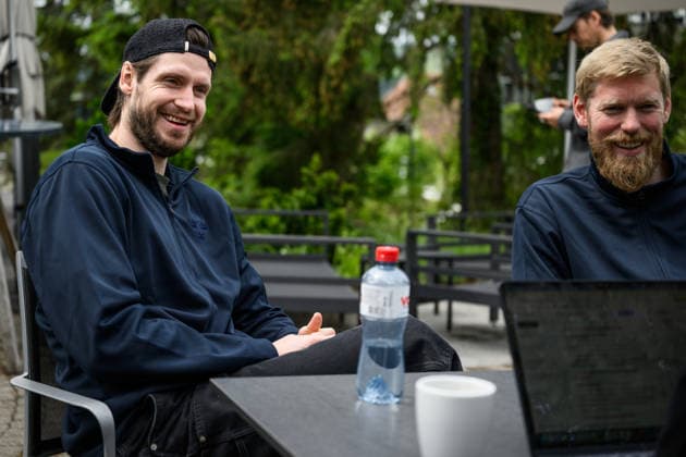 260519 Oliver Ekman-Larsson and goaltender Magnus Hellberg of Sweden at a press event during the 2026 IIHF Ice hockey, Eishockey World Championship, WM, Weltmeisterschaft on May 19, 2026 in Bern. Photo: Jesper Zerman BILDBYRAN kod JZ JZ0720 ishockey ice hockey ishockey-vm 2026 vm 2026 iihf world championship pressträff event meeting sverige sweden day 5 bbeng Copyright: JESPERxZERMAN BB260519JZ010