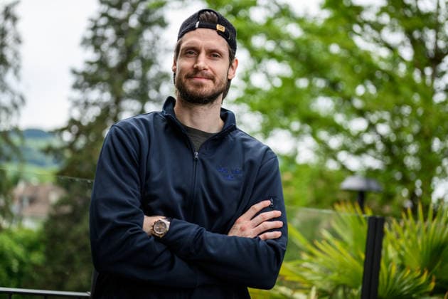 260519 Oliver Ekman-Larsson of Sweden poses for a portrait at a press event during the 2026 IIHF Ice hockey, Eishockey World Championship, WM, Weltmeisterschaft on May 19, 2026 in Bern. Photo: Jesper Zerman BILDBYRAN kod JZ JZ0720 ishockey ice hockey ishockey-vm 2026 vm 2026 iihf world championship pressträff event meeting sverige sweden day 5 bbeng Copyright: JESPERxZERMAN BB260519JZ031