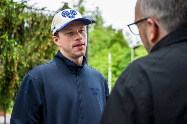 260519 Lucas Raymond of Sweden at a press event during the 2026 IIHF Ice hockey, Eishockey World Championship, WM, Weltmeisterschaft on May 19, 2026 in Bern. Photo: Jesper Zerman BILDBYRAN kod JZ JZ0720 ishockey ice hockey ishockey-vm 2026 vm 2026 iihf world championship pressträff event meeting sverige sweden day 5 bbeng Copyright: JESPERxZERMAN BB260519JZ025