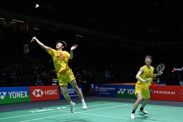 (260519) -- KUALA LUMPUR, May 19, 2026 -- Huang Di Liu Yang (L) compete during the men s doubles round of 32 match between Huang Di Liu Yang of China and Chen Cheng Kuan Liu Kuang Heng of Chinese Taipei at 2026 Malaysia Masters badminton tournament in Kuala Lumpur, Malaysia, May 19, 2026. (Photo by Xinhua) (SP)MALAYSIA-KUALA LUMPUR-BADMINTON-MALAYSIA MASTERS-MEN S DOUBLES ChongxVoonxChung 