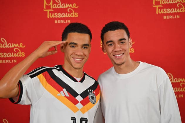 Jamal MUSIALA (Bayern Muenchen) enthuellt seine Wachsfigur von Madame Tussauds am 19.05.2026 in Muenchen. *** Jamal MUSIALA Bayern Muenchen unveils his wax figure at Madame Tussauds on 19 05 2026 in Munich