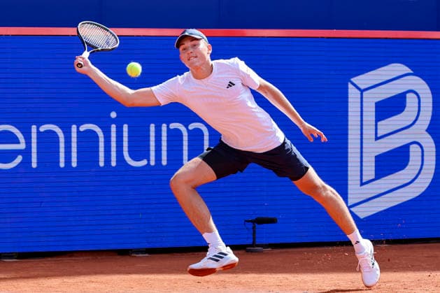 Justin Engel (Germany) kontrolliert den Ball, Bitpanda Hamburg Open, Bitpanda Hamburg Open, Rothenbaum am 19. May 2026 in Hamburg, Deutschland. (Foto von Marco Steinbrenner DeFodi Images) Justin Engel (Germany) controls the ball, Bitpanda Hamburg Open, Bitpanda Hamburg Open, Rothenbaum, May 19, 2026 in Hamburg, Germany. (Photo by Marco Steinbrenner DeFodi Images) -