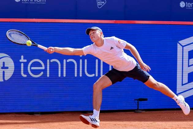 Justin Engel (Germany) kontrolliert den Ball, Bitpanda Hamburg Open, Bitpanda Hamburg Open, Rothenbaum am 19. May 2026 in Hamburg, Deutschland. (Foto von Marco Steinbrenner DeFodi Images) Justin Engel (Germany) controls the ball, Bitpanda Hamburg Open, Bitpanda Hamburg Open, Rothenbaum, May 19, 2026 in Hamburg, Germany. (Photo by Marco Steinbrenner DeFodi Images) -