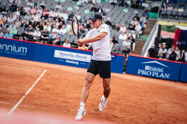Tennis Männer bitpanda Hamburg Open ATP, Tennis Herren 500 Justin Engel (GER) vs. Ugo Humbert (FRA) 19.05.2026 Rückhand Justin Engel Hamburg Tennisstadion am Rothenbaum Hamburg Deutschland