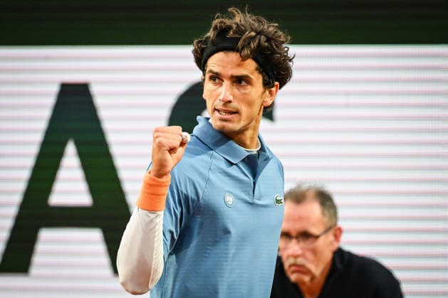 May 19, 2026, Paris, France, France: Pierre-Hugues HERBERT of France celebrates his point during the second qualifying day of the Roland-Garros 2026, French Open 2026, Grand Slam tennis tournament at Roland-Garros Stadium on May 19, 2026 in Paris, France. Paris France - ZUMAm308 20260519_zsp_m308_053 Copyright: xMatthieuxMirvillex