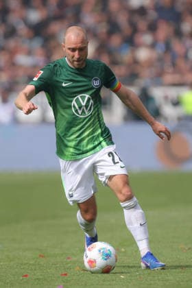 16.05.2026, xtgx, Fussball 1. Bundesliga, FC St. Pauli - VfL Wolfsburg emspor, v.l. Christian Eriksen (Wolfsburg) Freisteller, Einzelbild, Ganzkoerper, single frame (DFL DFB REGULATIONS PROHIBIT ANY USE OF PHOTOGRAPHS as IMAGE SEQUENCES and or QUASI-VIDEO) Hamburg