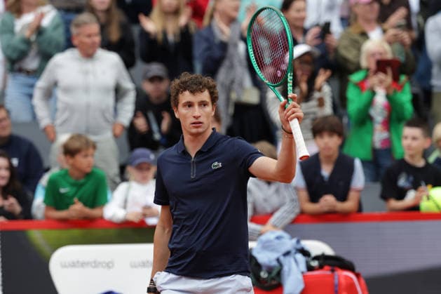 2026.05.19, xFSx, Bitpanda Open Hamburg ATP500, Achtelfinale, Herren-Tennistunier in Hamburg , Am Rothembaum in Hamburg , Ugo Humbert (FRA) feiert den Sieg mit den Fans Copyright: HMBxMedia FernandoxSoares