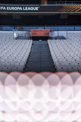 19.05.2026, SC Freiburg vs. Aston Villa, UEFA Europa League, Final Matchday -1 Besiktas Square, Besiktas Park, Stadium, Fan festival, Fan Fest, Fans Freiburg Aston Villa, Trophy, Uefa Cup League Trophy, Istanbul 2026 Final Abschlusstraining Final Training SC Freiburg in Vodafone Park Copyright: xBahhoxKarax