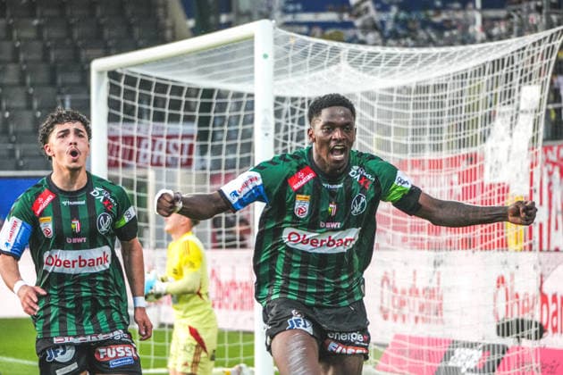 Fussball Österreich, Admiral Bundesliga Europacup-Playoff ECL 2025 2026, SV Oberbank Ried vs. Wolfsberger AC (WAC) - BWT x Oberösterreichische Arena (Ried): Kingstone Mutandwa (SV Oberbank Ried) mit dem Tor zum 1:0 - Jubel, Torjubel Copyright: xLukasxBierederx