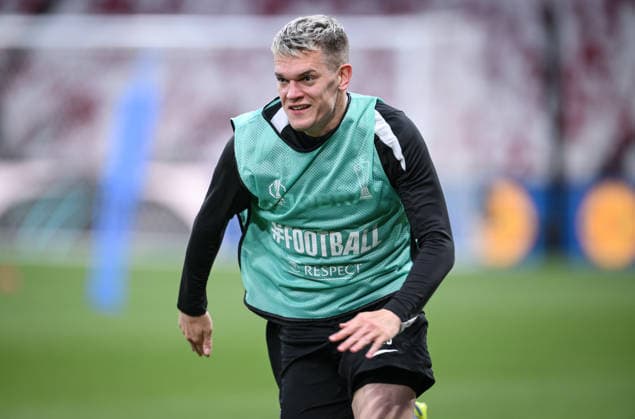 FUSSBALL EUROPA LEAGUE SAISON 2025 2026 Finale in Istanbul 19.05.2026 SC Freiburg - Aston Villa Training SC Freiburg im Besiktas - Park Stadion, Matthias Ginter bei einer Laufuebung