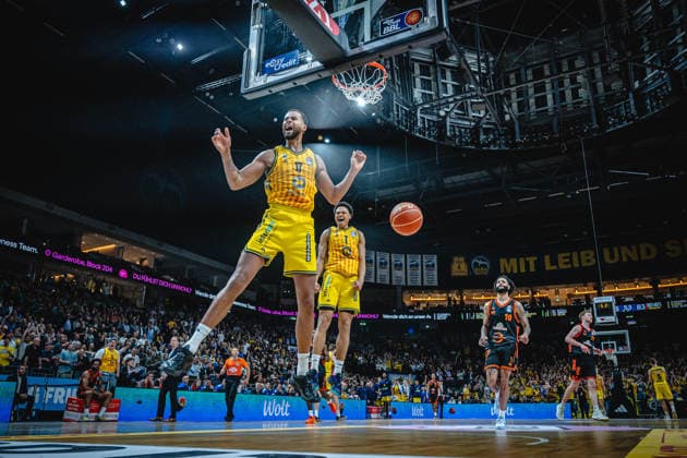 Basketball Berlin 19.05.2026 Saison 2025 2026 EasyCredit BBL 1. Bundesliga Männer, Herren Playoffs Viertelfinale Spiel 2 Alba Berlin - RASTA Vechta Norris Agbakoko (Alba Berlin, No.17) Jack Kayil (Alba Berlin, No.07) Jubel
