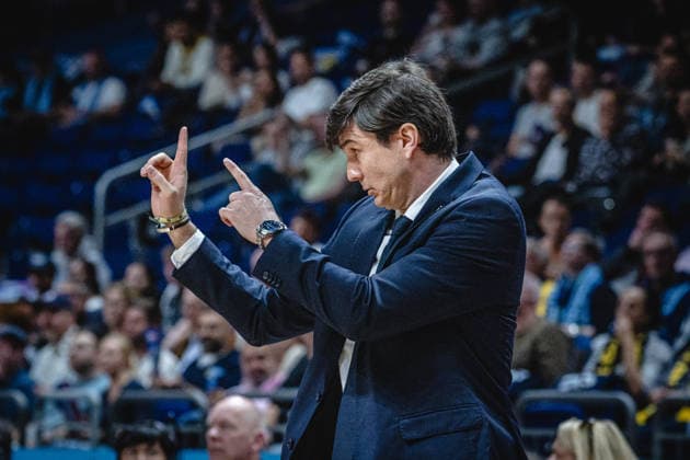 Basketball Berlin 19.05.2026 Saison 2025 2026 EasyCredit BBL 1. Bundesliga Männer, Herren Playoffs Viertelfinale Spiel 2 Alba Berlin - RASTA Vechta Pedro Calles (Alba Berlin, Trainer)