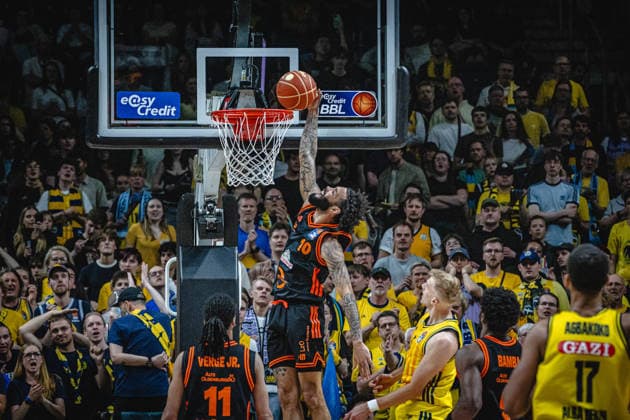 Basketball Berlin 19.05.2026 Saison 2025 2026 EasyCredit BBL 1. Bundesliga Männer, Herren Playoffs Viertelfinale Spiel 2 Alba Berlin - RASTA Vechta Tevin Brown (Vechta, No.10)
