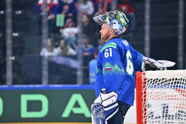 Goalkeeper Lukas Horak (SLO) during the 2026 IIHF World Championship, WM, Weltmeisterschaft Group B, match Slovenia vs Slovakia, Fribourg, Switzerland, on May 19, 2026. (CTKxPhoto RadekxPetrasek) CTKPhotoP2026051908887  CTKPhotoP2026051908887
