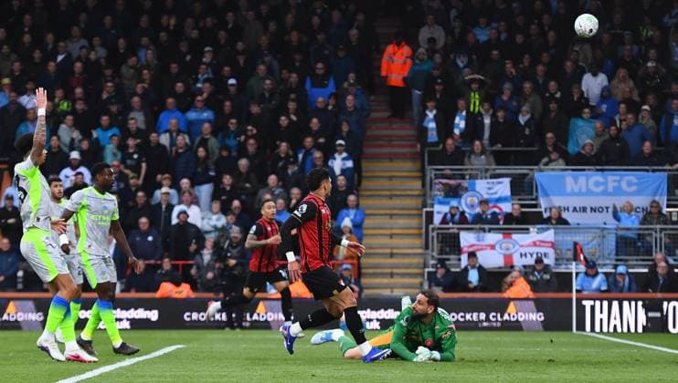 Evanilson of AFC Bournemouth misses a chance- AFC Bournemouth v Manchester City, Premier League, Vitality Stadium, Bournemouth, UK - 19th May 2026 Editorial Use Only - DataCo restrictions apply, No free usage or syndication, standard fees apply. AFC Bournemouth v Manchester City, Premier League, Football, Vitality Stadium, Bournemouth, UK - 19 May 2026Bournemouth Vitality Stadium United Kingdom EDITORIAL USE ONLY No use with unauthorised audio, video, data, fixture lists, club league logos or live services. Online in-match use limited to 120 images, no video emulation. No use in betting, games or single club league player publications.  Copyright: xMDI Shutterstockx 16878204v