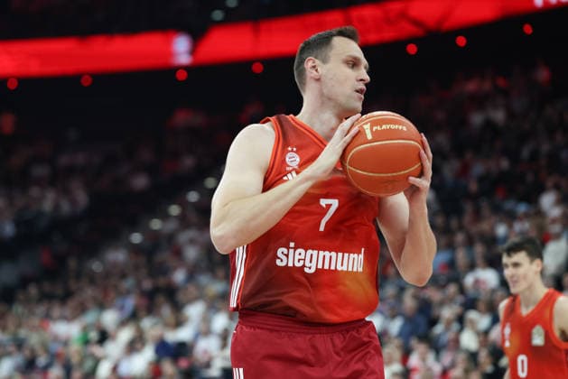 Johannes Voigtmann (FC Bayern Basketball, 07) mit Ball, GER, FC Bayern Basketball vs. Vet Concept Gladiators Trier, Basketball, easycredit Basketball Bundesliga, Playoffs, Viertelfinale, Saison 2025 2026, 19.05.2026, GER, FC Bayern Basketball vs. Vet Concept Gladiators Trier, Basketball, easycredit Basketball Bundesliga, Playoffs, Viertelfinale, Saison 2025 2026, 19.05.2026 Muenchen Copyright: xEibner-Pressefoto JennixMaulx EP_JML