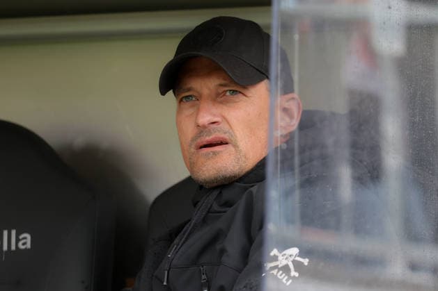 16.05.2026, xtgx, Fussball 1. Bundesliga, FC St. Pauli - VfL Wolfsburg emspor, v.l. Alexander Blessin (St Pauli, Trainer) Portrait, Portraet, Einzelbild (DFL DFB REGULATIONS PROHIBIT ANY USE OF PHOTOGRAPHS as IMAGE SEQUENCES and or QUASI-VIDEO) Hamburg *** 16 05 2026, xtgx, Fußball 1 Bundesliga, FC St Pauli VfL Wolfsburg emspor, v l Alexander Blessin St Pauli, Trainer Portrait, Portraet, Einzelbild DFL DFB REGULATIONS PROHIBIT ANY USE OF PHOTOGRAPHS as IMAGE SEQUENCES and or QUASI VIDEO Hamburg