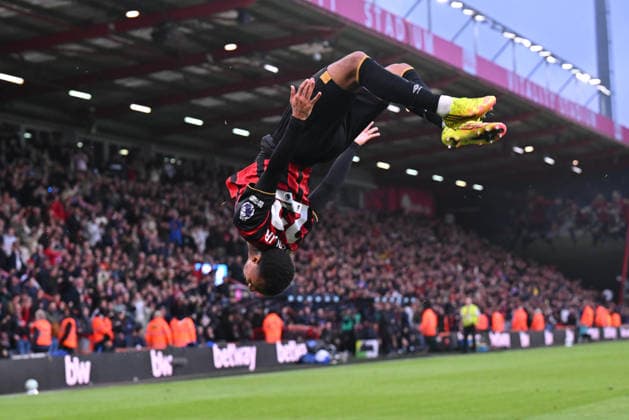 Bournemouth v Manchester City, Premier League Goal 1-0 - Eli Junior Kroupi (22) of AFC Bournemouth celebrates with a backflip after scoring the opening goal during the Premier League match between Bournemouth and Manchester City at the Vitality Stadium, Bournemouth, UK on 19 May 2026. Bournemouth Vitality Stadium Dorset UK Editorial use only DataCo restrictions apply See www.football-dataco.com , Copyright: xGrahamxHuntx PSI-24285-0052