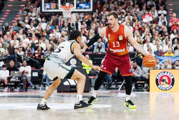 MUNICH, GERMANY - MAY 19: Andreas Andi Obst (FC Bayern Muenchen, 13) controls the ball against Jordan Roland (Vet-Concept Gladiators Trier, 15) during the easyCredit Basketball Bundesliga Playoffs Quarterfinal Game 2 between FC Bayern Muenchen vs. Vet-Concept Gladiators Trier at SAP Garden on match 2 of the Playoffs Quarterfinals Best of Five of easyCredit Basketball Bundesliga on May 19, 2026 in Munich, Germany. Bavaria Germany Copyright: xSteffiexWunderlx