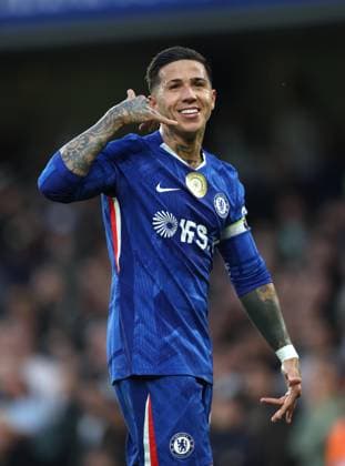 Premier League - Chelsea v Tottenham Hotspur LONDON, ENGLAND, MAY 19: GOAL 1-0, Enzo Fernandez of Chelsea goal celebration after scoring a goal to put Chelsea 1-0 ahead during the Premier League match between Chelsea v Tottenham Hotspur at Stamford Bridge Stadium, London, England, on May 19. (Photo by Daniel Weir) London Stamford Bridge Stadium England Copyright: xDanielxWeir SportsxPressxPhotox Sportspressphoto_SPR150159