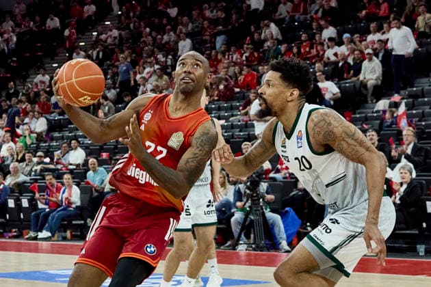 Deutsche Basketball Bundesliga (BBL), FC Bayern München Basketball vs VET-CONCEPT GLADIATORS Trier, München FC Bayern Basketball, Trier VET-CONCEPT GLADIATORS, 2026-05-19 in München (SAP Garden) MIKE Isiaha (FC Bayern München Basketball Power Forward (PF) Nr22-FCBB22), KING Urald (VET-CONCEPT GLADIATORS TRIER Power Forward (PF) Nr20-TRI20) sportworld München SAP Garden Bayern Deutschland