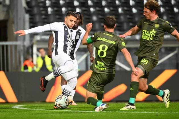 Sporting Charleroi v OH Leuven - Jupiler Pro League Europe Play-Off CHARLEROI, BELGIUM - MAY 19 : Titraoui Yassine midfielder of Sporting Charleroi during the Jupiler Pro League Europe Play-Off match between Sporting Charleroi and OH Leuven on May 19, 2026 in Charleroi, Belgium, 19 05 2026 Charleroi Belgium  Copyright: xVincentxKalutx