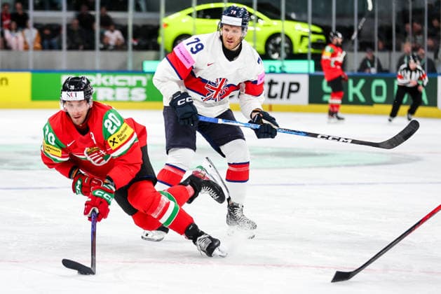 Ice hockey, Eishockey - IIHF WC 2026 ZURICH,SWITZERLAND,19.MAY.26 - ICE HOCKEY - IIHF Ice Hockey World Championship, WM, Weltmeisterschaft 2026, group stage, Hungary vs Great Britain. Image shows Istvan Sofron (HUN) and Nathanael Halbert (GBR).  GEPAxpictures xMaticxKlansek