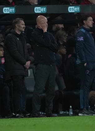 Bournemouth v Manchester City, Premier League, Football, Vitality Stadium, Bournemouth, UK - 19 May 2026 Pep Guardiola manager of Manchester City covers his face during a play. Bournemouth Vitality Stadium Bournemouth UK, UK NEWSPAPERS OUT Copyright: xSeanxRyanx