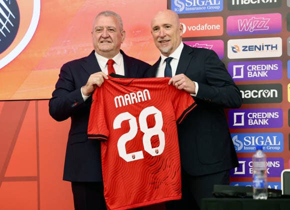 Italian Rolando Maran the New Coach of Albania Football Team in Tirana, Albania. Italian Rolando Maran receives a jersey from Armand Duka (L), President of the Albanian Soccer Federation, after a press conference, PK, Pressekonferenz where Maran is presented as the new Head Coach of the Albanian National Soccer Team in Tirana, Albania, on May 19, 2026. Light Studio Agency Stringer Tirana Albania Copyright: xLightxStudioxAgencyx xStringerx
