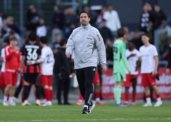 19.05.2026, Fussball Testspiel, 125 Jahre Rot-Weiss Frankfurt, SG Rot-Weiss Frankfurt - Eintracht Frankfurt, v.l., Trainer Jan Fießer (Eintracht Frankfurt) DFL DFB REGULATIONS PROHIBIT ANY USE OF PHOTOGRAPHS AS IMAGE SEQUENCES AND OR QUASI-VIDEO. xdcx Copyright: HMBxMedia Claus