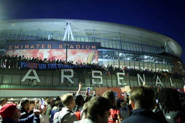 Arsenal Fans Celebrate Title 19 May 2026 London - scenes at the Emirates Stadium as Arsenal fans gather to celebrate the winning of the Premier League - (Photo by Mark Leech). London UK Copyright: xMarkxLeechxOffside