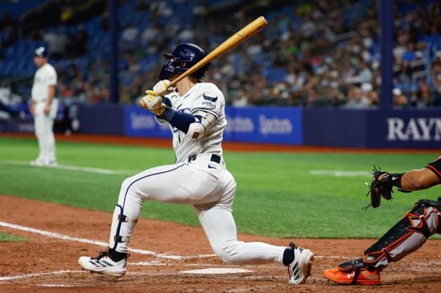 May 19, 2026, St. Petersburg, Florida, USA: Tampa Bay Rays right fielder Jonny DeLuca (21) hits a RBI single against the Baltimore Orioles during the eighth inning at Tropicana Field on Tuesday, May 19, 2026, in St. Petersburg. St. Petersburg USA - ZUMAs70_ 20260519_zan_s70_058 Copyright: xJeffereexWoox
