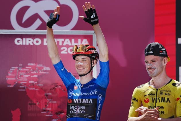 Denmark™s Jonas Vingegaard Hansen of Team Visma Lease A Bike azure jersey during Stage 11 of the Giro d™Italia, from Porcari to Chiavari, Italy, Wednesday, May 20, 2026.  Copyright: xGianxMattiaxD Albertox xLaPressex