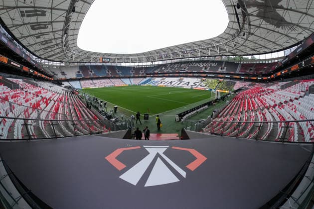 Stadionpanorama, Weitwinkel, Tribünen, Sitzplätze, Stehplätze, Wappen, Logo , Türkei, Fussball, UEFA Europa League, Finale, 2025 2026, SC Freiburg vs. Aston Villa, 20.05.2026, TüpraÅü Stadium, BeÅüiktaÅü Park, Istanbul Istanbul TüpraÅü Stadium, BeÅüiktaÅü Par Istanbul Türkei Copyright: xArnexAmbergx