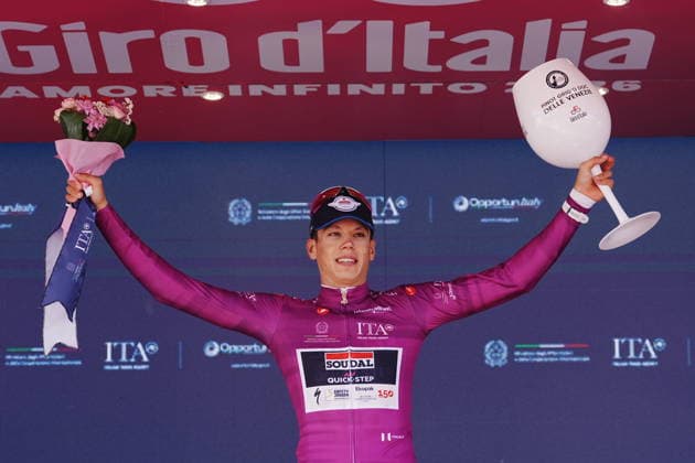 France™s Paul Magnier of Soudal Quick-Step ciclamino jersey during Stage 11 of the Giro d™Italia from Porcari to Chiavari, Italy, Wednesday May 20, 2026.  Copyright: xGianmattiaxD Albertoi LaPressex