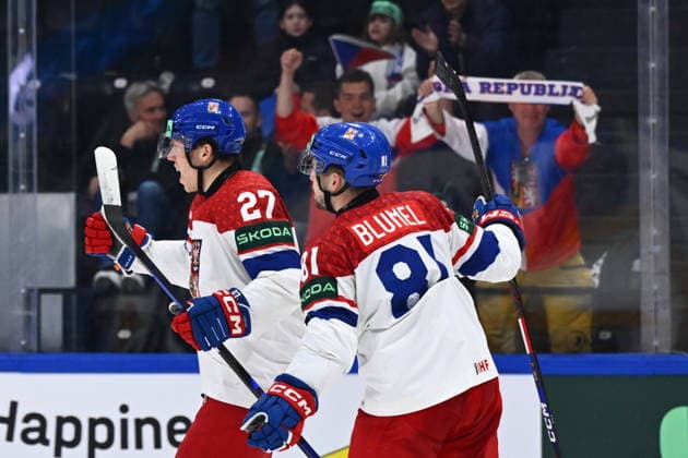 L-R Scorer Marek Alscher (CZE) and Matej Blumel (CZE) celebrate during the 2026 IIHF World Championship, WM, Weltmeisterschaft Group B, match Czechia vs Italy, Fribourg, Switzerland, on May 20, 2026. (CTKxPhoto RadekxPetrasek) CTKPhotoP2026052008413  CTKPhotoP2026052008413