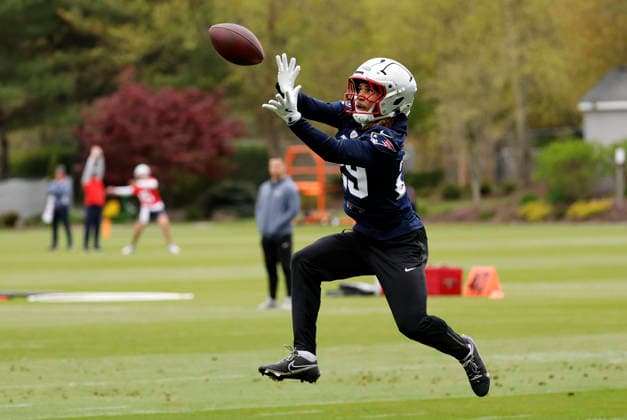 FOXBOROUGH, MA - MAY 09: Channing Canada 29 of the New England Patriots makes a catch during New England Patriots rookie camp on May 9, 2026, at Gillette Stadium in Foxborough, Massachusetts. (Photo by Fred Kfoury III Icon Sportswire) NFL, American Football Herren, USA MAY 09 New England Patriots Workout EDITORIAL USE ONLY Icon482260509096