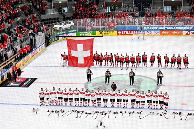 ZURICH, SWITZERLAND - MAY 20: Switzerland celebrate the victory during the national anthem during the 2026 IIHF Ice hockey, Eishockey World Championship, WM, Weltmeisterschaft Switzerland game between Austria and Switzerland at Swiss Life Arena on May 20, 2026 in Zurich, Zurich. Zurich Swiss Life Arena Zurich Switzerland Copyright: xJustPictures.ch AndreaxBrancax jp-en-EuSpIm-JP7_ANB_Aut_Swi_20052026_7436