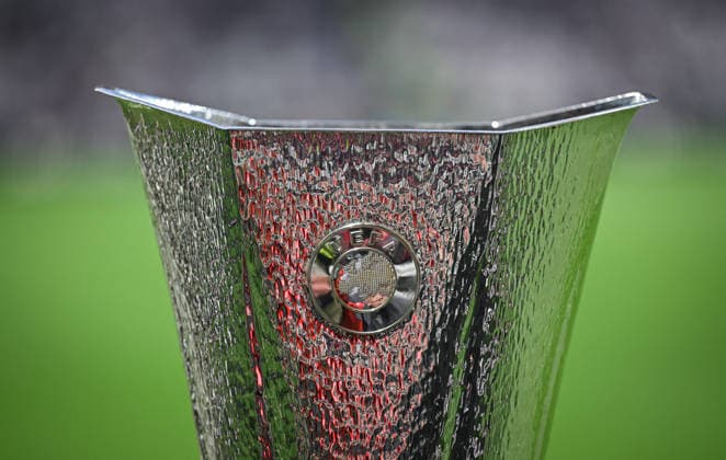 FUSSBALL EUROPA LEAGUE SAISON 2025 2026 Finale in Istanbul 20.05.2026 SC Freiburg - Aston Villa Der Europa League Pokal steht vor dem Spiel im Besiktas - Park Stadion