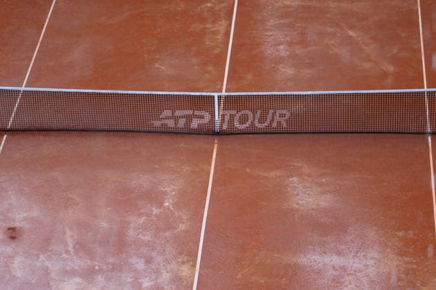 Bitpanda Hamburg Open, ATP, Tennis Herren 500, Tennisstadion am Rothenbaum: Spielpause wegen Regens. *** Bitpanda Hamburg Open, ATP 500, Tennis stadium at Rothenbaum Play paused due to rain