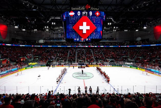 Ice hockey, Eishockey - IIHF WC 2026 ZURICH,SWITZERLAND,20.MAY.26 - ICE HOCKEY - IIHF Ice Hockey World Championship, WM, Weltmeisterschaft 2026, group stage, Austria vs Switzerland. Image shows the players of Switzerland and Austria. Keywords: big screen, overview.  GEPAxpictures xMaticxKlansek