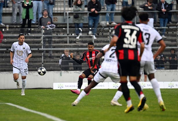 20.05.2026, xjhx, Fussball Testspiel, SV Sandhausen - Eintracht Frankfurt v.l. Ansgar Knauff (Eintracht Frankfurt) (DFL DFB REGULATIONS PROHIBIT ANY USE OF PHOTOGRAPHS as IMAGE SEQUENCES and or QUASI-VIDEO) Sandhausen