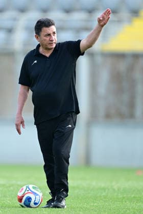 Iranian national football team s training ANTALYA, TURKIYE - MAY 20: Amir Ghalenoei leads the training of Iran s national football team ahead of the 2026 FIFA World Cup, WM, Weltmeisterschaft, Fussball which will be held in the United States, Canada and Mexico, in Antalya, Turkiye on May 20, 2026. The team held an evening training session at the Titanic Sports Complex under head coach Amir Ghalenoei. In the mostly media-open session, players carried out warm-up exercises followed by coordination, agility, and small-sided passing drills. Orhan Cicek Anadolu Antalya Turkey. Editorial use only. Please get in touch for any other usage. Copyright: x2026xAnadoluxOrhanxCicekx